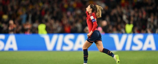 Olga Carmona på Spaniens fodboldlandshold.